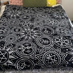 Killstar Black and White Astrological Throw